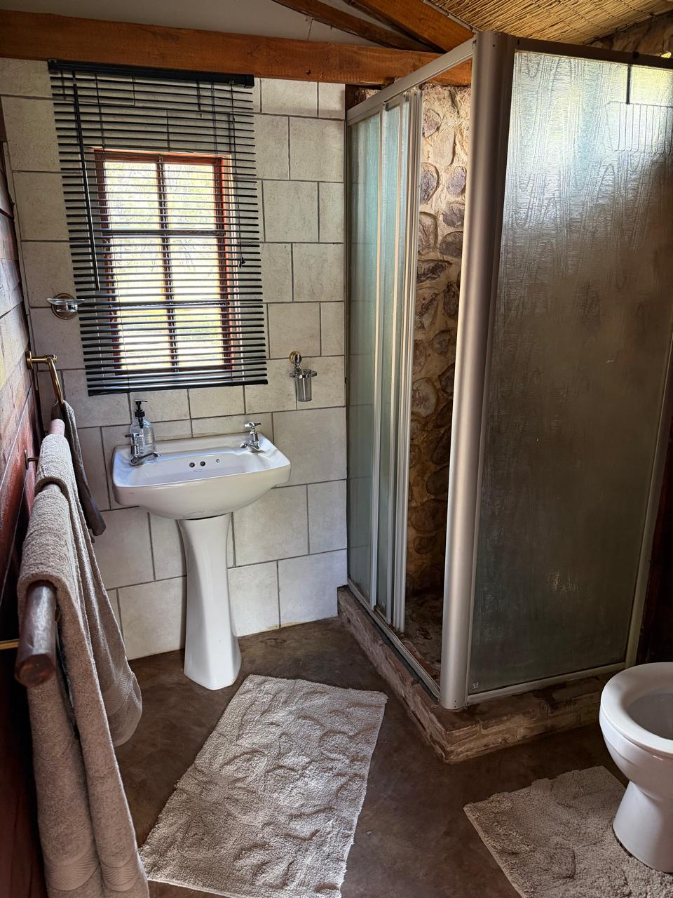 Wooden Cabin #4 - 5 Sleeper (Shower)