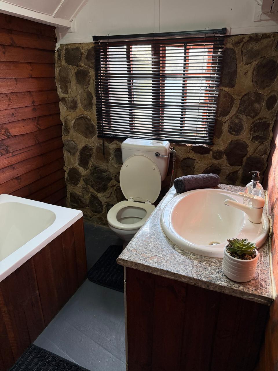 Wooden Cabin #1 - 3 Sleeper (Bath)